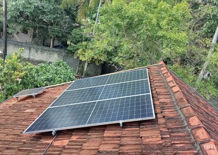 Residential Solar System for Mr. C. J. De S. Weerawardana – Aluthgama